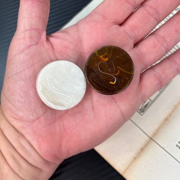 Vintage 70’s Backgammon Set Brown & White Playing Pieces Dice & Rules Sheet Cups - Picture 6 of 9